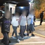 Supuestos pandilleros llevaban cadáver en taxi: Cuatro personas son capturadas luego de una persecución en Mixco