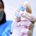 Se arruinan mil 180 dosis de la vacuna de Moderna en centro de salud de Xela
