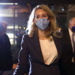 Hallan culpable de fraude a Elizabeth Holmes, emprendedora de Silicon Valley, y estas son las penas que podría enfrentar