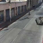 Galería: la secuencia del fuerte accidente entre un automóvil y una motocicleta en la ciudad capital