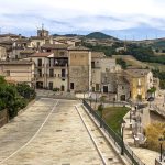 Qué se sabe de la oferta de Є5 mil para quien esté interesado en repoblar uno de los pueblos más bellos de Italia