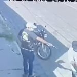 Video: Sujetos armados que viajaban en vehículo despojan de sus pertenencias a una persona en Amatitlán