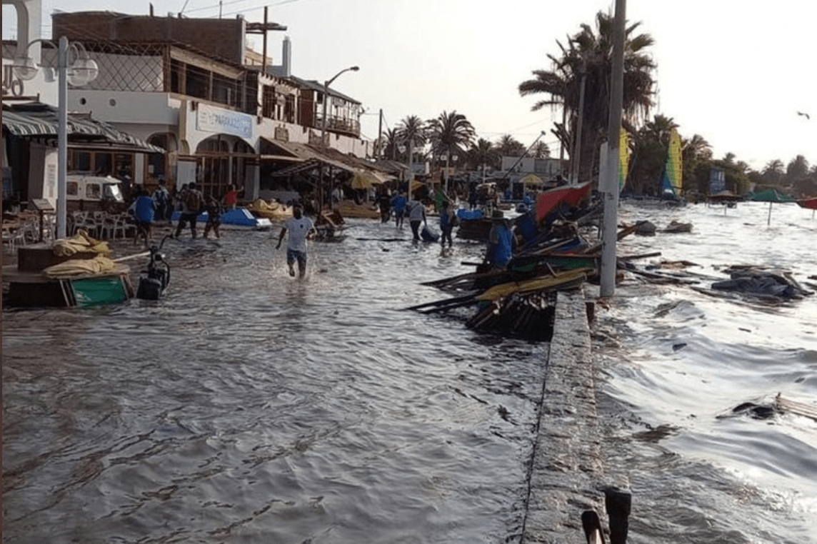 Los daños que dejó el tsunami en Tonga y Perú tras la erupción de volcán