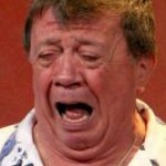 “Tengo manita, no tengo manita”: Chabelo sufre caída y este es su estado de salud