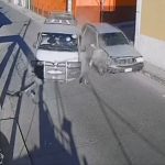 La grabación que muestra el momento de la colisión entre un microbús y otro automotor en San Marcos