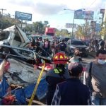 Caos, carros destruidos y personas atrapadas: Hombre narra cómo encontró a su familia herida en accidente en ruta Interamericana