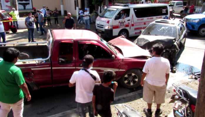 Cámara capta el accidente entre un picop y un automóvil en Retalhuleu