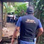 Hombre buscado por asesinato recibe a balazos a la PNC durante allanamiento