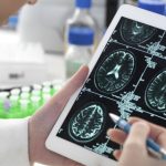 Covid de larga duración | “Perdí puntos de coeficiente intelectual”: la neuróloga que investiga (y sufre) las consecuencias del coronavirus