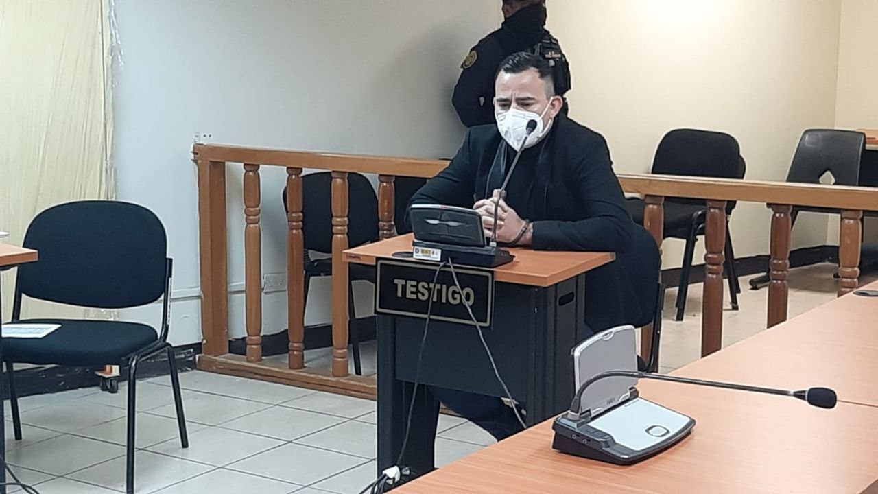 Marco Pappa no obtiene arresto domiciliario en comienzo de juicio por violencia contra la mujer