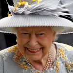 Isabel II: El día que dormía como princesa y despertó convertida en reina