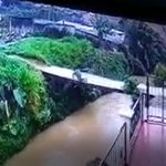 Cae de un puente colgante: Hombre está desaparecido en Tactic, Alta Verapaz luego de resbalarse y hundirse en el río Cahabón