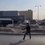 Video: sujeto mata con cuchillo a cuatro personas en Israel y es abatido por civiles en una zona comercial