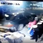 VIDEO: Automovilista irrumpe en mercado de Ciudad Quetzal y embiste varias ventas