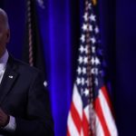 Biden advierte de una Tercera Guerra Mundial y reitera su apoyo a Ucrania, que sigue bajo fuego de Rusia
