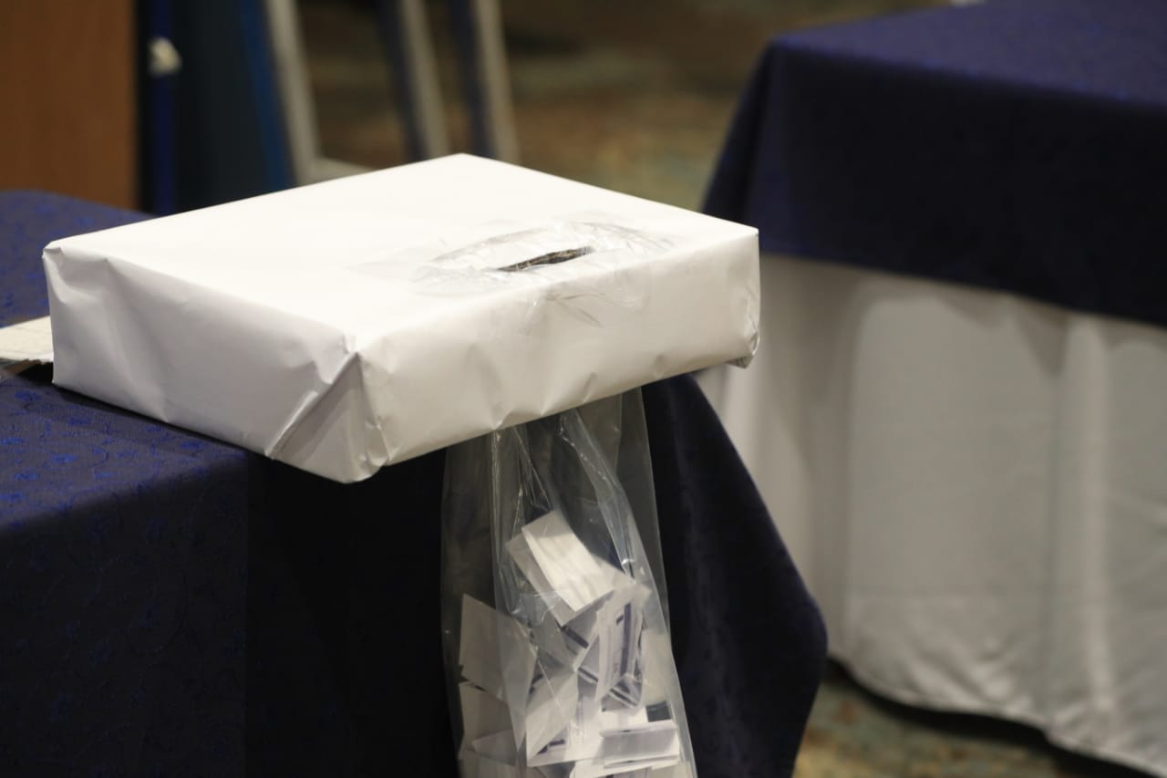 Denuncian anomalías durante votaciones de cuerpos electorales de la Usac, entre ellas acarreo de electores