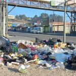 Municipalidad de Quetzaltenango declara desastre ambiental ante acumulación de toneladas de basura en las calles