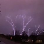 Video: misteriosos rayos sorprenden a una comunidad durante una tormenta y esto explican los expertos
