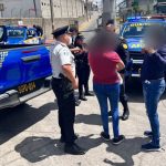 Madre y su bebé que eran mantenidas encerradas en un cuarto en Mixco, son rescatadas por las autoridades