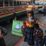 El uso de mascarilla en Guatemala ya no es obligatorio a partir de este lunes, pero Salud recomienda seguir usándola