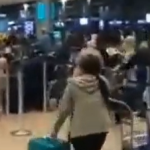 Video: pánico en aeropuerto de Israel tras hallazgo de una bomba en la maleta de familia proveniente de EE. UU.