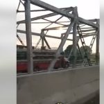 Video: El momento en que bus circula a excesiva velocidad y contra la vía en la ruta al Pacífico