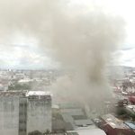 Videos del momento del incendio que consumió un inmueble en la zona 1 de la capital