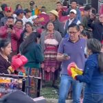 Video: Mujeres se enfrentan a golpes en Totonicapán en evento similar al de Chivarreto