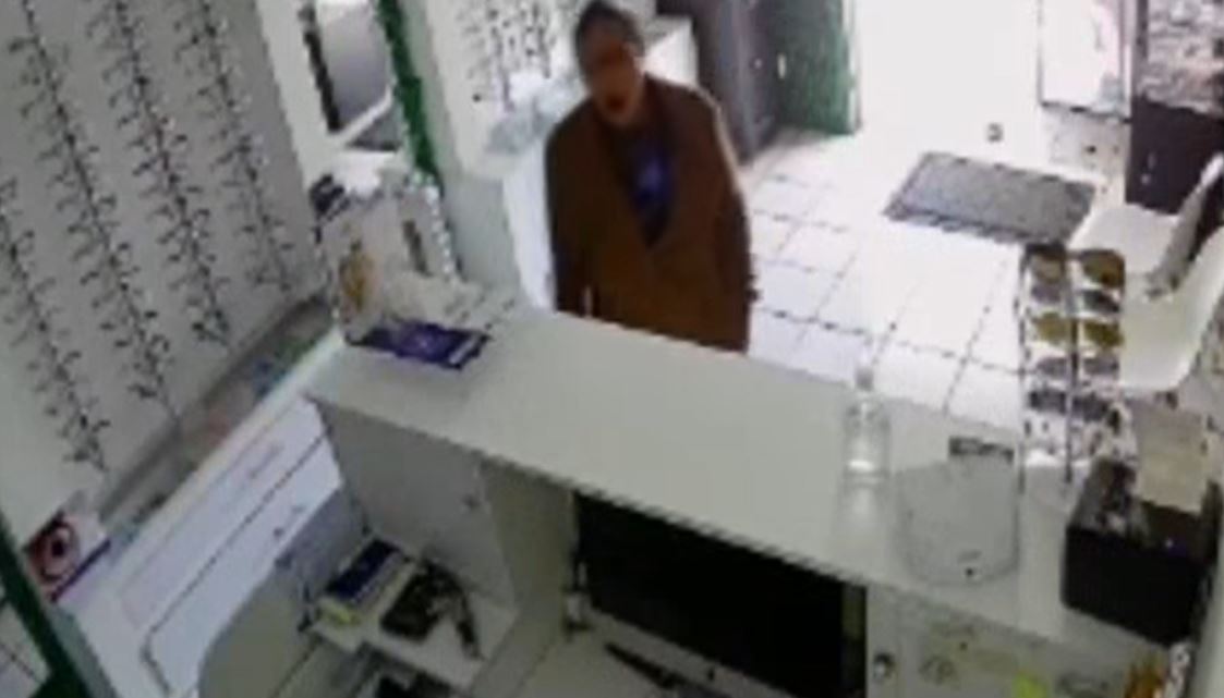 GRABAN ROBO DE CELULAR EN CHIMALTENANGO