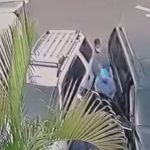 Video: Así parquearon sujetos un vehículo para robar pertenencias de otro automotor