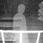 En video: El testimonio de un joven que asegura la presencia de un fantasma en su casa