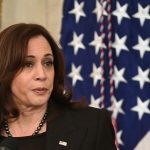 La vicepresidenta de EE. UU. Kamala Harris da positivo al covid-19