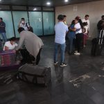 Cuántos pasajeros han llegado al Aeropuerto La Aurora este mes y cuántos se esperan que lo usarán durante Semana Santa