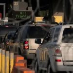 Qué son los “autos chocolate”, el enorme mercado fronterizo de contrabando con EE.UU. que México quiere regularizar