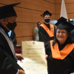 El conmovedor caso de Noralba Garzón, la mujer que pudo graduarse de la universidad a los 77 años
