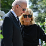 Biden llega a Uvalde para consolar a residentes traumatizados por la masacre escolar
