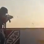 Graban a sicarios del Cartel mexicano Jalisco Nueva Generación cuando atacan a balazos a la Guardia Nacional