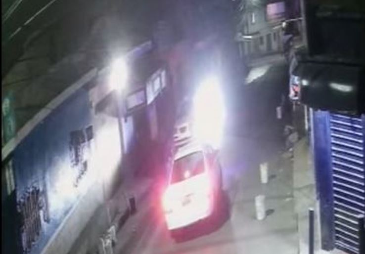 Video: El momento en que motoristas fueron arrollados por vehículo que circulaba contra la vía