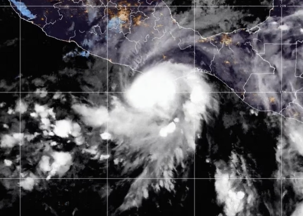 HURACÁN AGATHA
