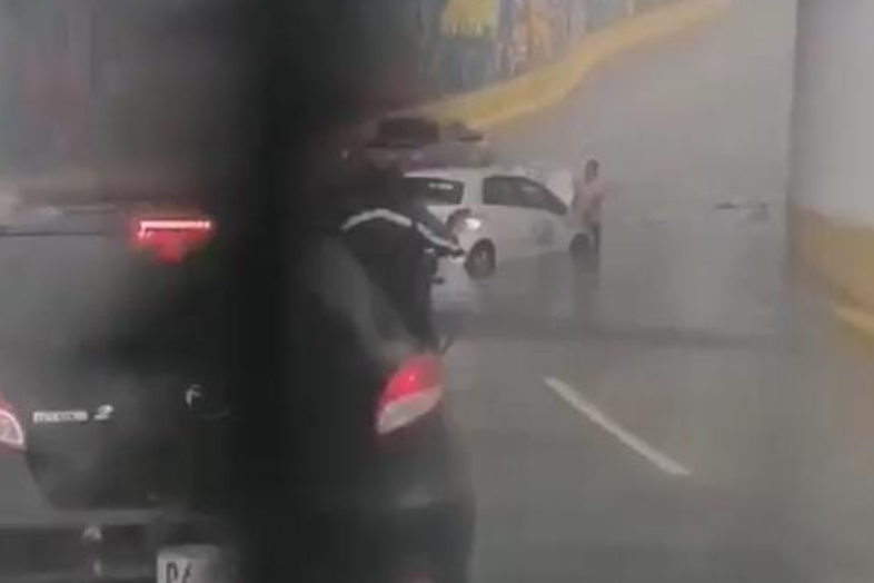 LLUVIA EN LA CAPITAL