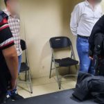 Capturan a dos mexicanos en el Aeropuerto La Aurora y EE. UU. los requiere por cargos de narcotráfico