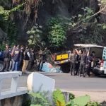 Un agente de la PNC perdió la vida y tres resultaron heridos  al accidentarse patrulla en ruta a Ciudad Quetzal