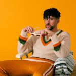 Bad Bunny estrena “Un Verano Sin Ti” y afirma que es el disco “más feliz” de su carrera