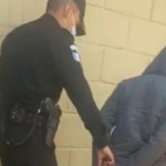 Hombre habría asesinado a su esposa con un machete y abandonado el cuerpo en un camino de terracería