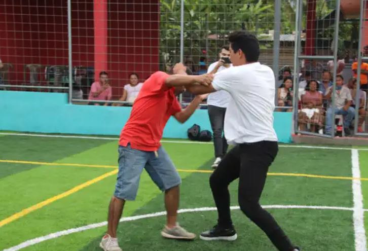 A puño limpio: En San Gabriel, Suchitepéquez, pelean al estilo Chivarreto
