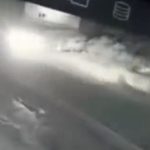 Cámara capta el momento en que dos vehículos chocan de frente en la ruta hacia Totonicapán