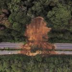 Conred dice que por el momento se mantendrá el cierre de los carriles a Occidente en el derrumbe del km 24 de la Interamericana