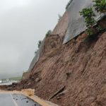 Se registra otro derrumbe en el Libramiento de Chimaltenango y riesgo persiste por humedad en las paredes