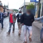 Capturan a tres hombres que intentaron huir de la PNC y cuando fueron capturados se les incautaron dos kilos de cocaína