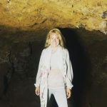 “Hablaba medio raro, nada se le entendió: La cumbia dedicada a la mujer que dice hablar un idioma alienígena y poseer un “ADN galáctico”